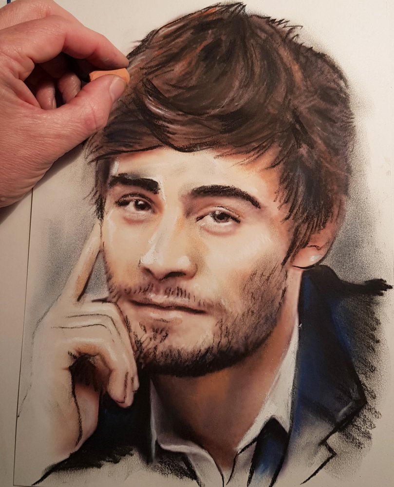 portrait pastel dna demain nous appartient clement remiens 