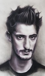 portrait dessin au fusain de l acteur celebre pierre niney par boris (...)
